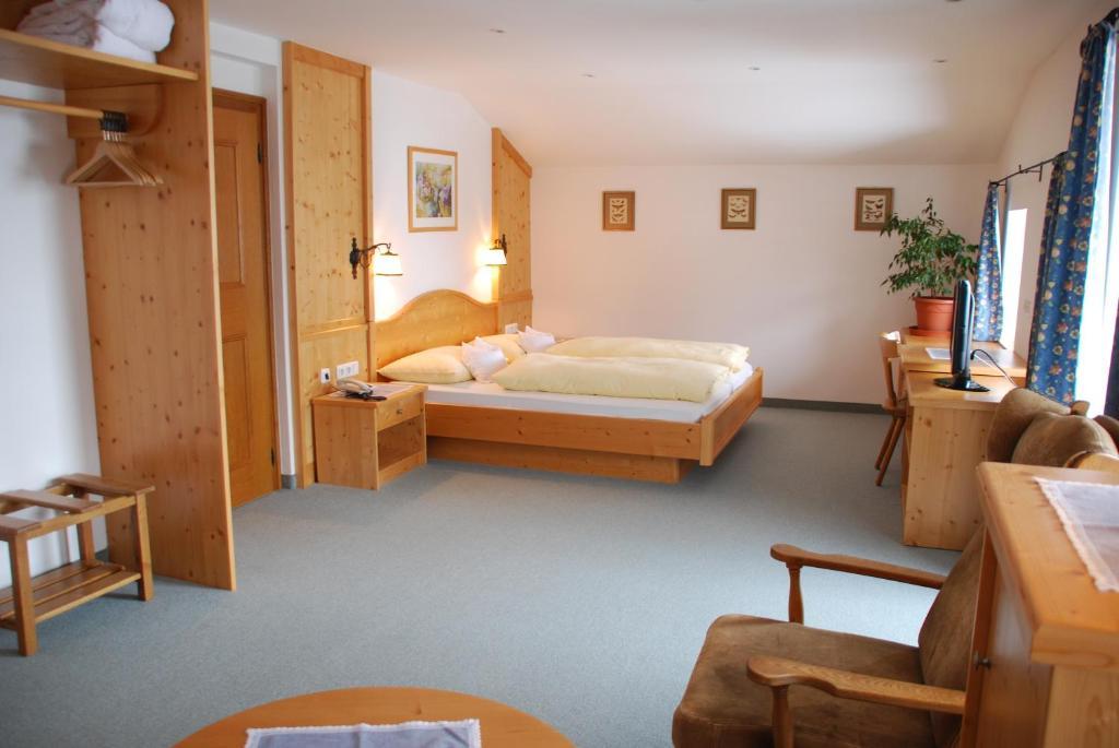 Der Erlhof Restaurant & Landhotel Zell am See Værelse billede